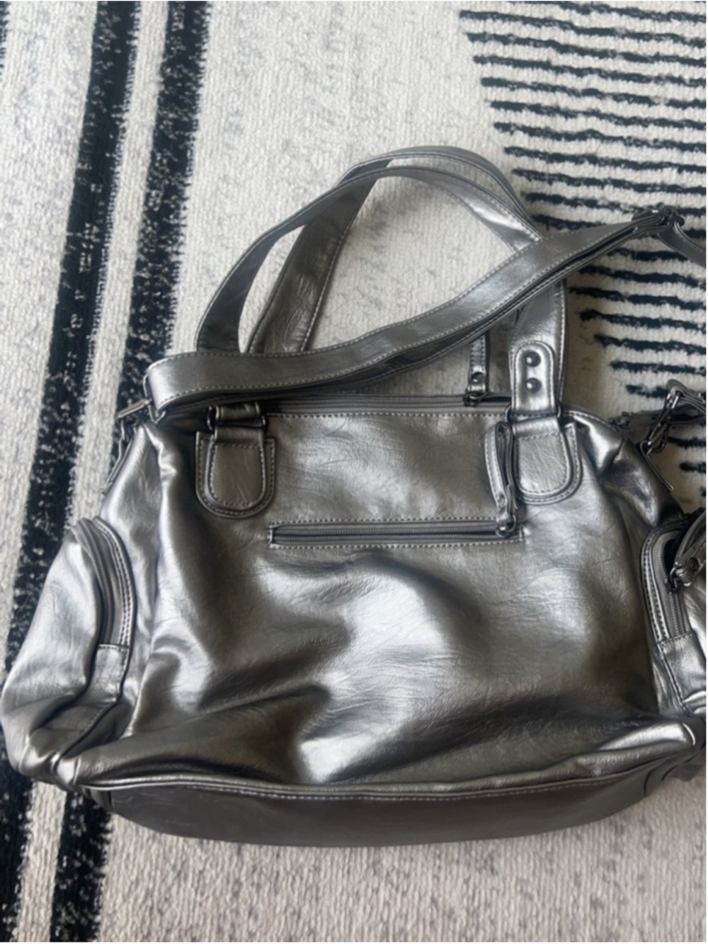 Y2K Metallic Silver Multi-Pocket Shoulder Bag/Crossbody Bag NWOT Futuristic - Picture 7 of 7